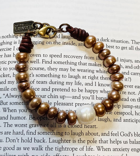 Freshwater pearl bracelet