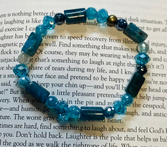 Apatite stretch bracelet