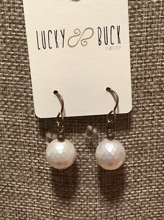 Shell earrings